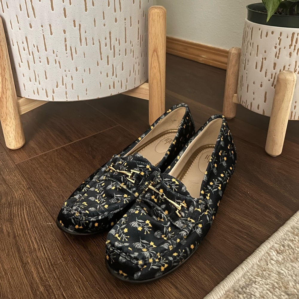 Cabi Carnaby velvet loafers
